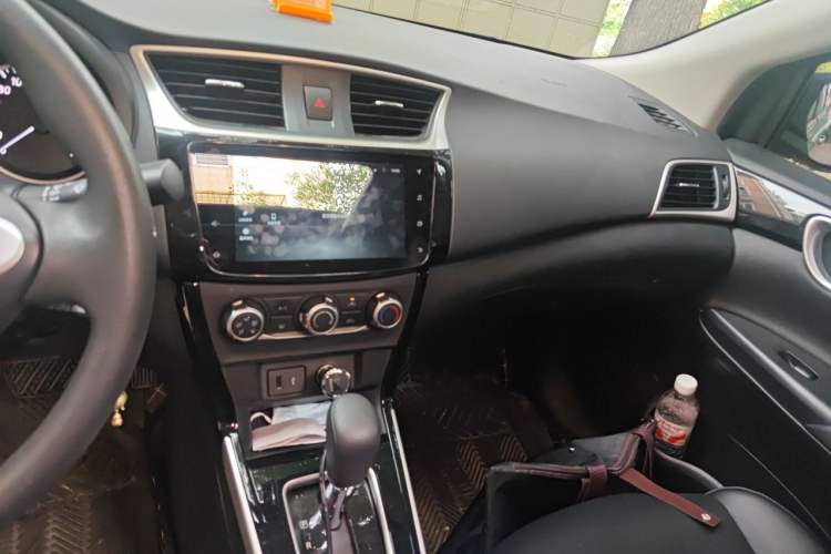 Used Nissan Sylphy 2024 Classic 1.6XL CVT Luxury Edition Audio And AC Panel