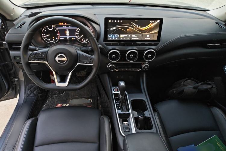 Used Nissan Sylphy 2024 Classic 1.6XV CVT Luxury Edition Center Console