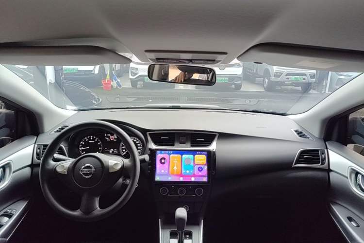 Used Nissan Sylphy 2024 Restyled Version 2 Classic 1.6XE CVT Comfort Edition Center Console