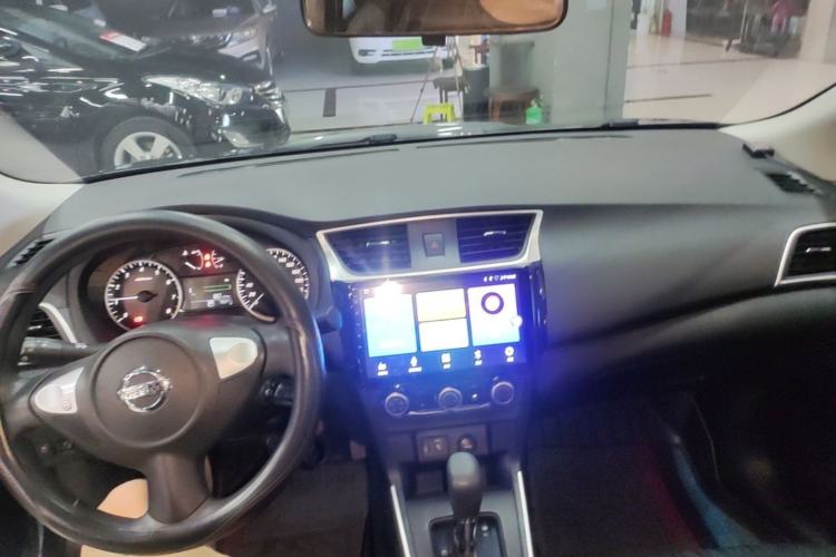 Used Nissan Sylphy 2024 Classic 1.6XE CVT Comfort Edition Center Console