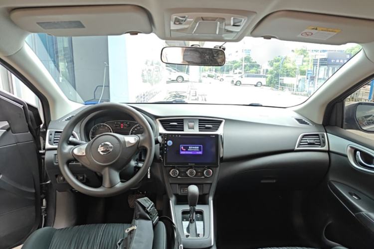 Used Nissan Sylphy 2024 Classic 1.6XE CVT Comfort Edition Center Console
