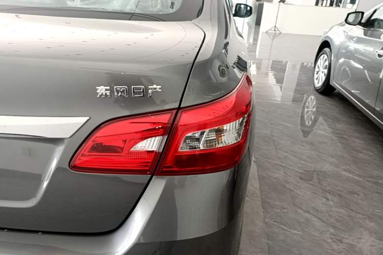 Used Nissan Sylphy 2024 Facelifted Three Classic 1.6XE CVT Comfort Edition Exterior 3