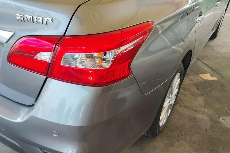 Used Nissan Sylphy 2024 Facelifted Three Classic 1.6XE CVT Comfort Edition Exterior 3