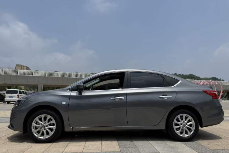 Used Nissan Sylphy 2024 Classic 1.6XL CVT Luxury Edition Exterior 3