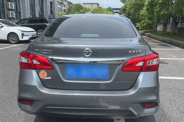 Used Nissan Sylphy 2024 Facelifted Three Classic 1.6XE CVT Comfort Edition Exterior 3