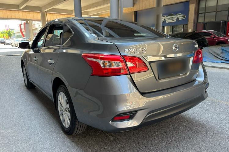 Used Nissan Sylphy 2024 Facelifted Three Classic 1.6XE CVT Comfort Edition Exterior 4
