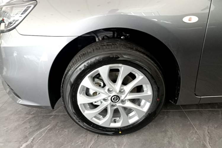 Used Nissan Sylphy 2024 Facelifted Three Classic 1.6XE CVT Comfort Edition Exterior 4