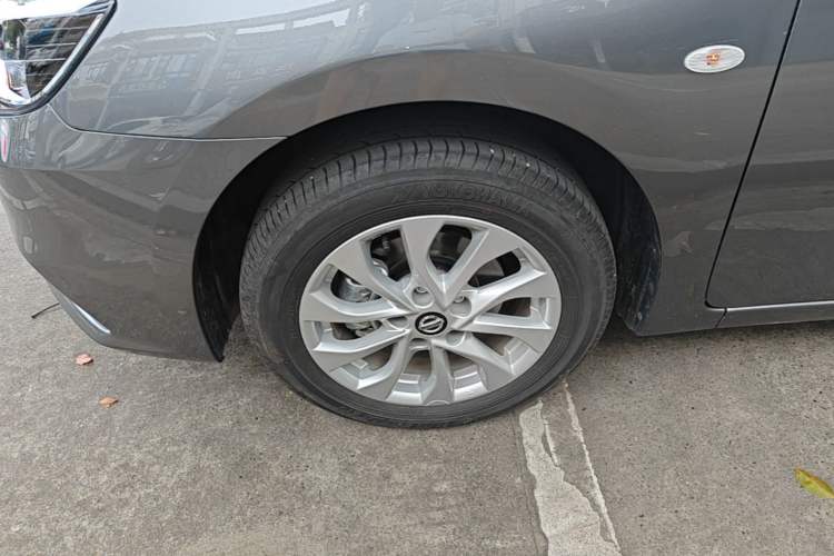 Used Nissan Sylphy 2024 Facelifted Three Classic 1.6XE CVT Comfort Edition Exterior 4