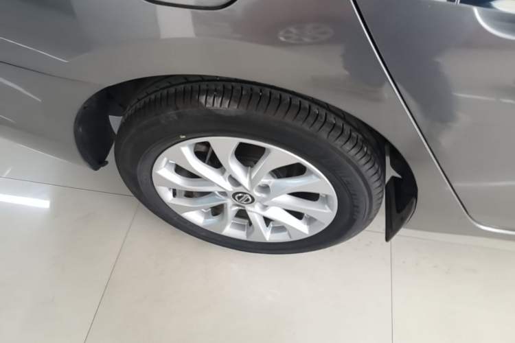 Used Nissan Sylphy 2024 Classic 1.6XE CVT Comfort Edition Exterior 5