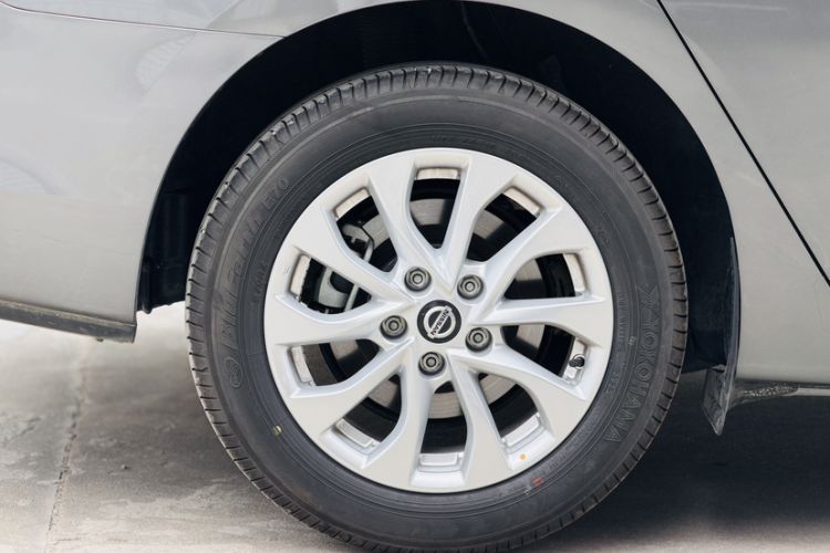 Used Nissan Sylphy 2024 Facelifted Three Classic 1.6XE CVT Comfort Edition Exterior 9