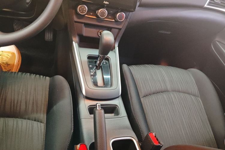 Used Nissan Sylphy 2024 Facelifted Three Classic 1.6XE CVT Comfort Edition Gear Lever