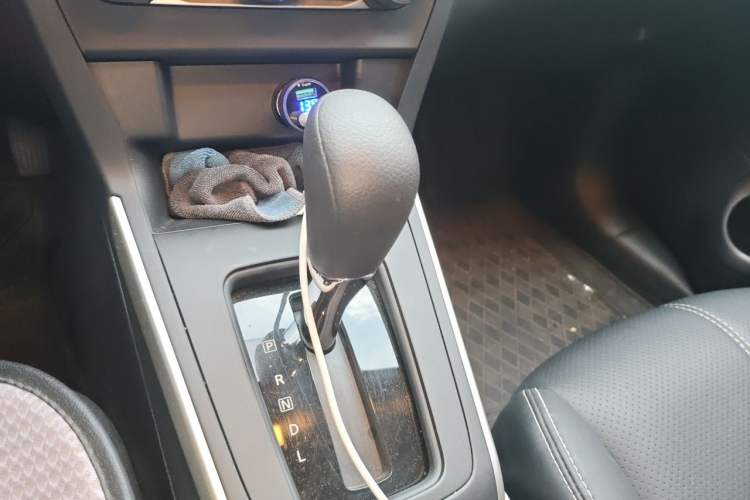 Used Nissan Sylphy 2024 Facelifted Three Classic 1.6XE CVT Comfort Edition Gear Lever