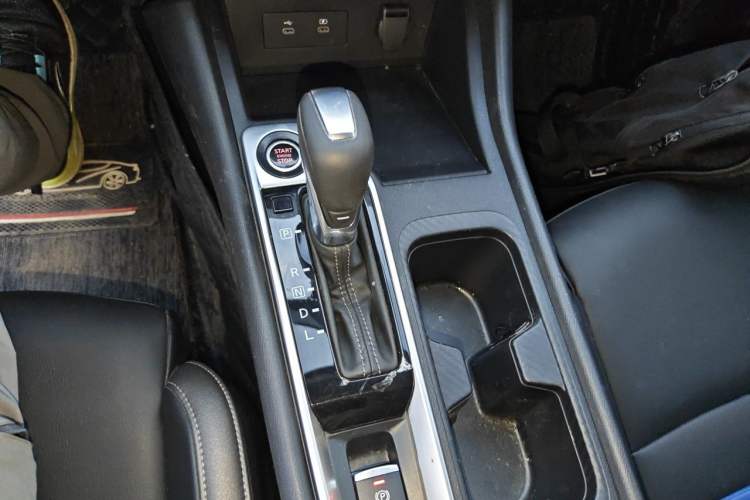 Used Nissan Sylphy 2024 Classic 1.6XV CVT Luxury Edition Gear Lever