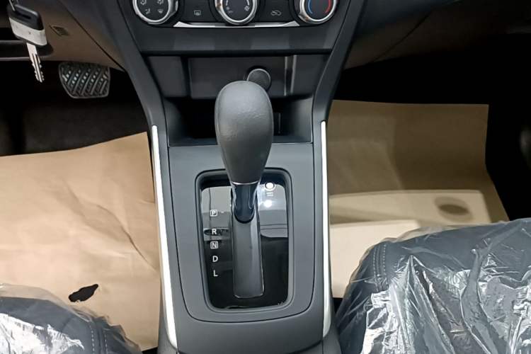 Used Nissan Sylphy 2024 Facelifted Three Classic 1.6XE CVT Comfort Edition Gear Lever