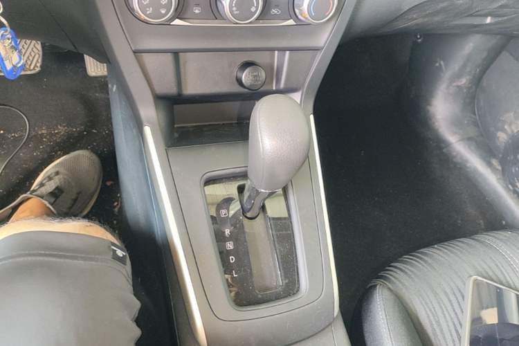 Used Nissan Sylphy 2024 Restyled Version 2 Classic 1.6XE CVT Comfort Edition Gear Lever