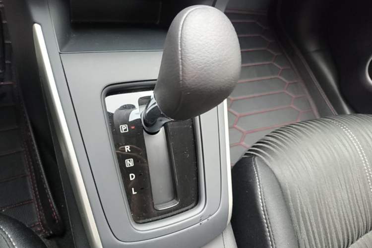 Used Nissan Sylphy 2024 Facelifted Three Classic 1.6XE CVT Comfort Edition Gear Lever