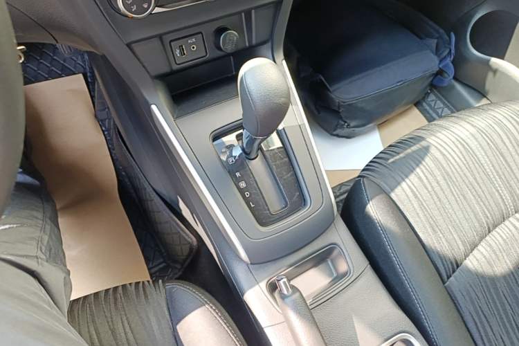 Used Nissan Sylphy 2024 Classic 1.6XE CVT Comfort Edition Gear Lever