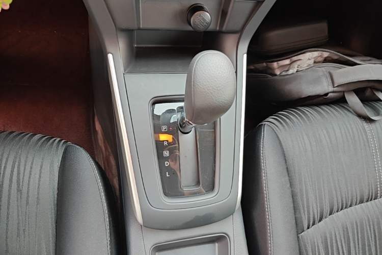 Used Nissan Sylphy 2024 Restyled Version 2 Classic 1.6XE CVT Comfort Edition Gear Lever