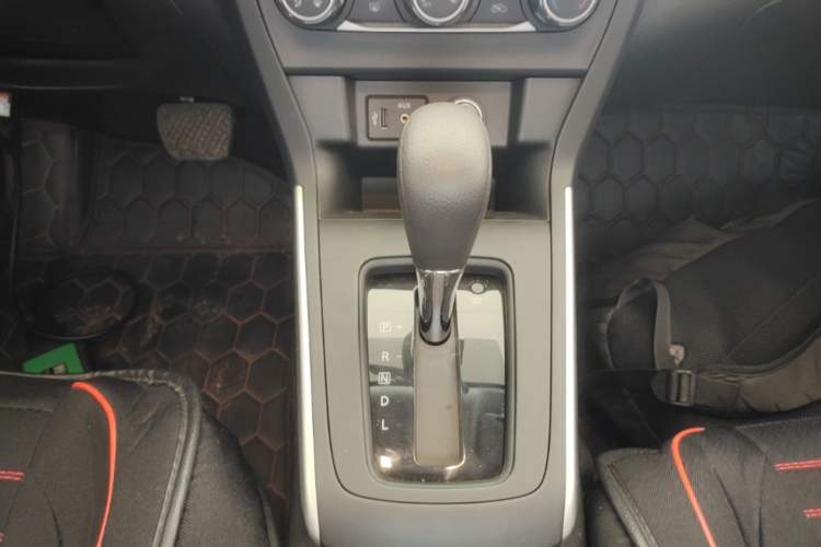 Used Nissan Sylphy 2024 Classic 1.6XE CVT Comfort Edition Gear Lever