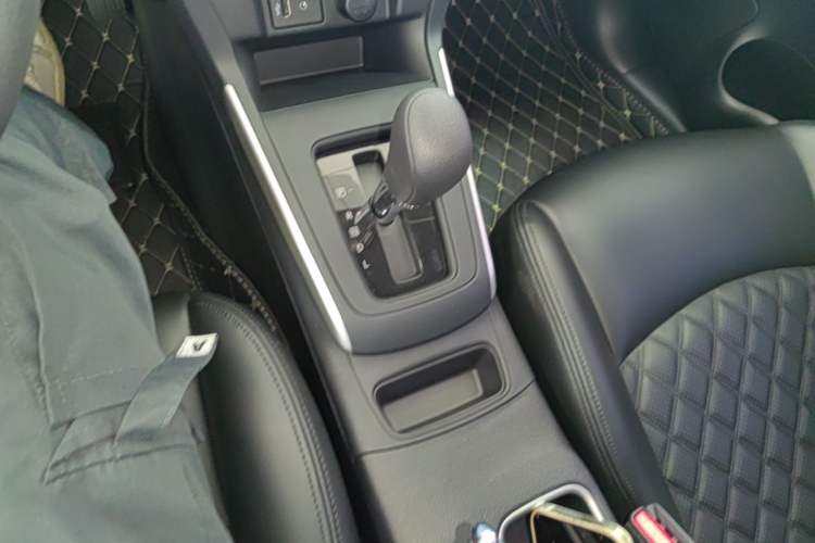 Used Nissan Sylphy 2024 Classic 1.6XE CVT Comfort Edition Gear Lever
