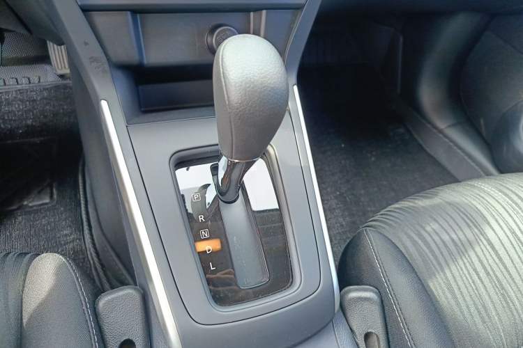 Used Nissan Sylphy 2024 Facelifted Three Classic 1.6XE CVT Comfort Edition Gear Lever