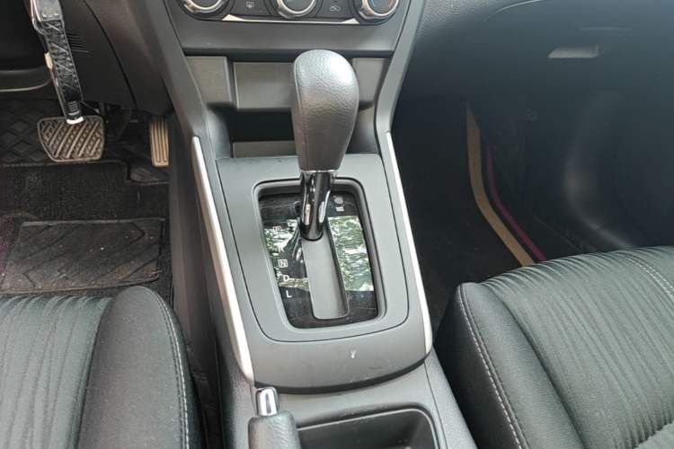 Used Nissan Sylphy 2024 Facelifted Three Classic 1.6XE CVT Comfort Edition Gear Lever