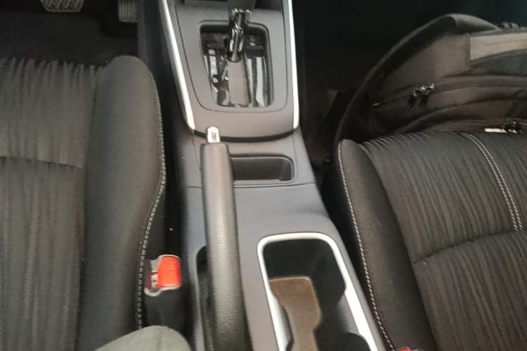 Used Nissan Sylphy 2024 Classic 1.6XE CVT Comfort Edition Gear Lever