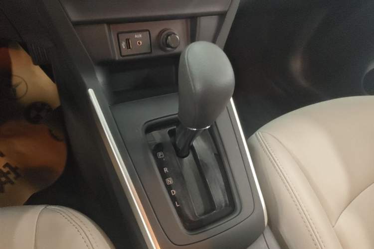 Used Nissan Sylphy 2024 Classic 1.6XE CVT Comfort Edition Gear Lever