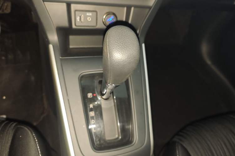Used Nissan Sylphy 2024 Classic 1.6XE CVT Comfort Edition Gear Lever