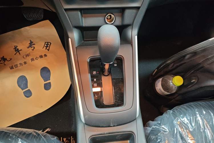 Used Nissan Sylphy 2024 Facelifted Three Classic 1.6XE CVT Comfort Edition Gear Lever