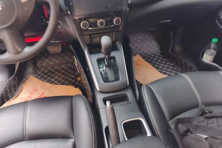 Used Nissan Sylphy 2024 Classic 1.6XE CVT Comfort Edition Gear Lever
