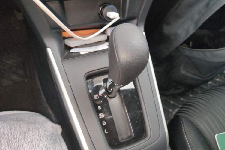 Used Nissan Sylphy 2024 Facelifted Three Classic 1.6XE CVT Comfort Edition Gear Lever