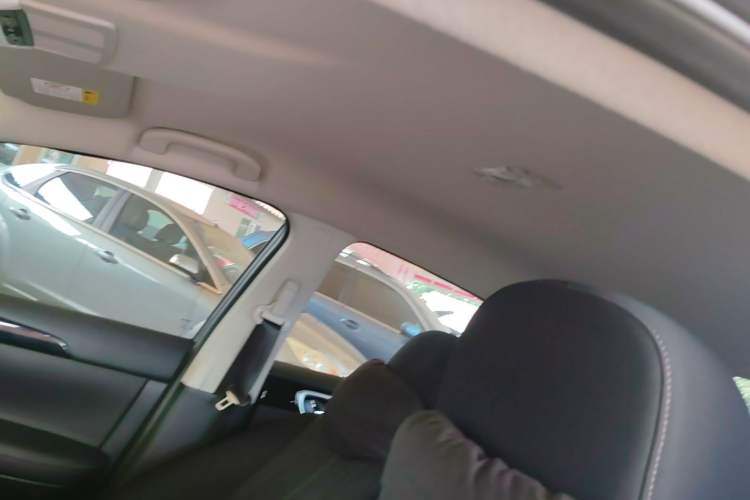 Used Nissan Sylphy 2024 Facelifted Three Classic 1.6XE CVT Comfort Edition Headliner