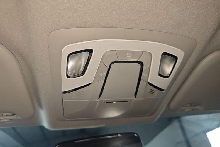 Used Nissan Sylphy 2024 Classic 1.6XE CVT Comfort Edition Headliner