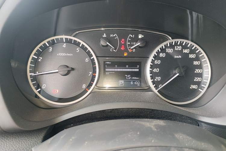Used Nissan Sylphy 2024 Restyled Version 2 Classic 1.6XE CVT Comfort Edition Instrument Cluster