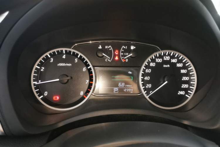 Used Nissan Sylphy 2024 Classic 1.6XE+ CVT Large-Screen Version Instrument Cluster