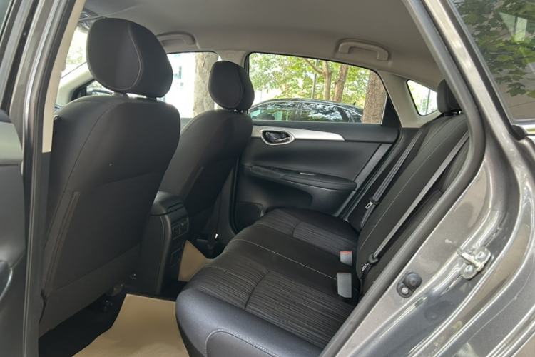 Used Nissan Sylphy 2024 Classic 1.6XE CVT Comfort Edition Interior 10