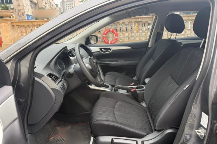 Used Nissan Sylphy 2024 Classic 1.6XE CVT Comfort Edition Interior 3
