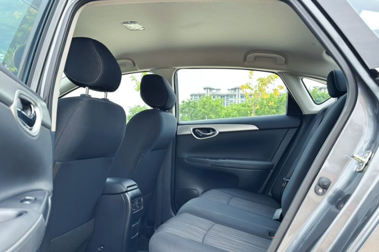 Used Nissan Sylphy 2024 Classic 1.6XE CVT Comfort Edition Interior 5