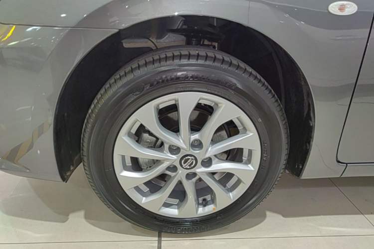 Used Nissan Sylphy 2024 Facelifted Three Classic 1.6XE CVT Comfort Edition Left Front Wheel Hub