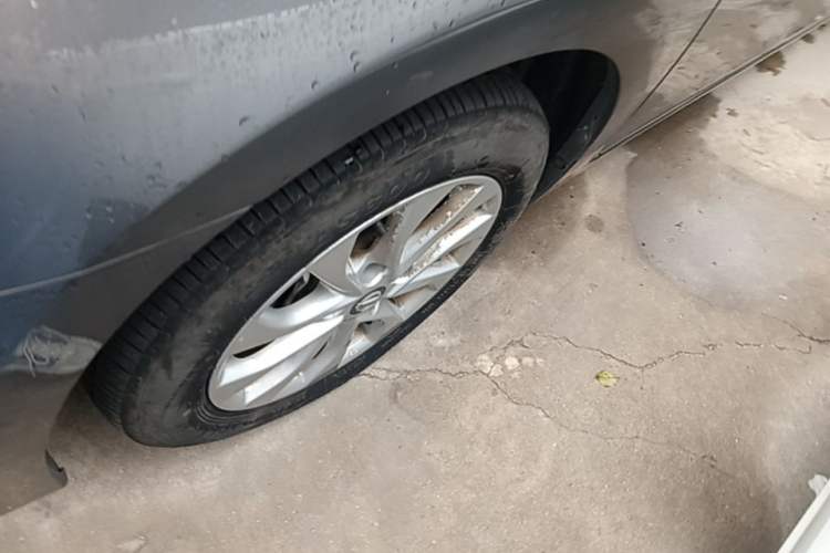 Used Nissan Sylphy 2024 Classic 1.6XE CVT Comfort Edition Left Front Wheel Hub