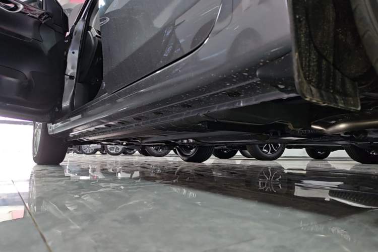 Used Nissan Sylphy 2024 Facelifted Three Classic 1.6XE CVT Comfort Edition Left Side Sill