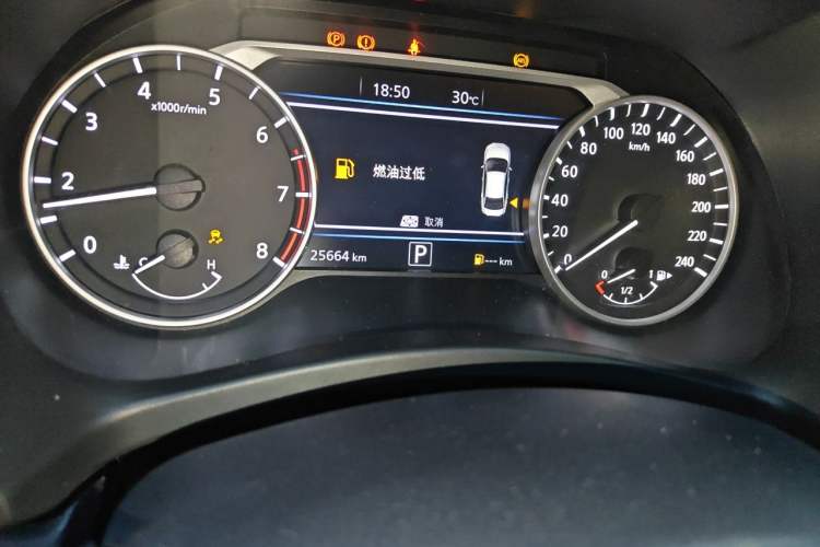 Used Nissan Sylphy 2024 Classic 1.6XV CVT Luxury Edition Odometer Close Up