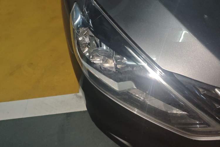 Used Nissan Sylphy 2024 Classic 1.6XE CVT Comfort Edition Right Front Headlight