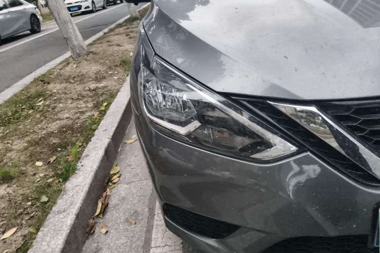 Used Nissan Sylphy 2024 Classic 1.6XE CVT Comfort Edition Right Front Headlight