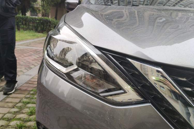 Used Nissan Sylphy 2024 Facelifted Three Classic 1.6XE CVT Comfort Edition Right Front Headlight