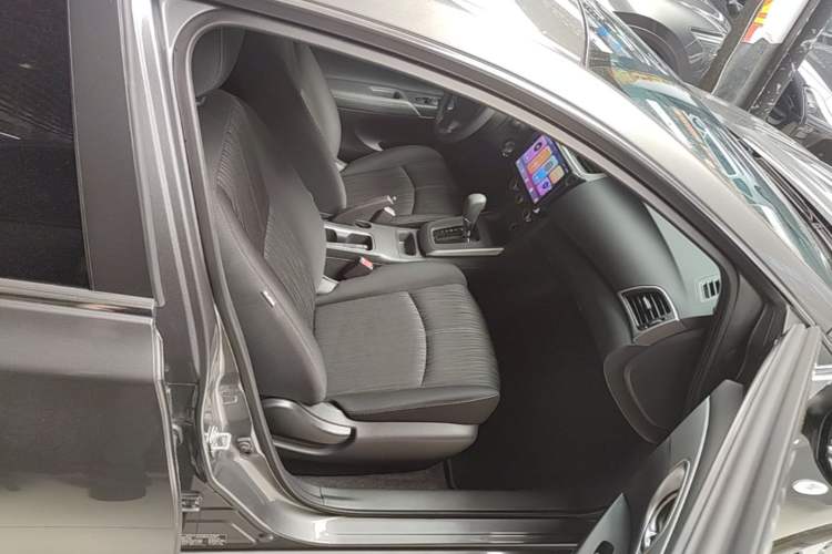 Used Nissan Sylphy 2024 Restyled Version 2 Classic 1.6XE CVT Comfort Edition Right Front Seat