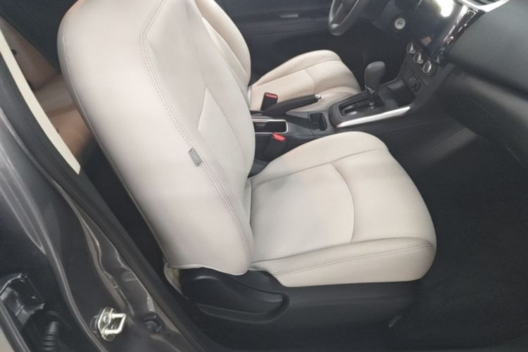 Used Nissan Sylphy 2024 Classic 1.6XE CVT Comfort Edition Right Front Seat