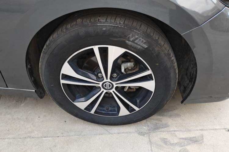 Used Nissan Sylphy 2024 Classic 1.6XV CVT Luxury Edition Right Front Wheel Hub