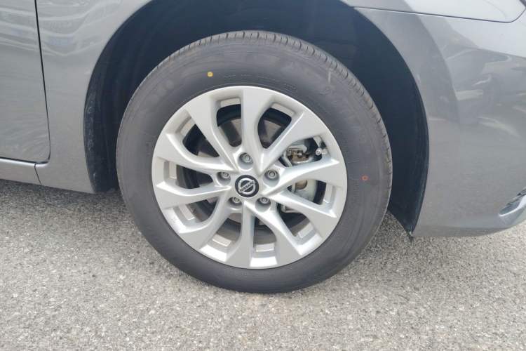 Used Nissan Sylphy 2024 Facelifted Three Classic 1.6XE CVT Comfort Edition Right Front Wheel Hub